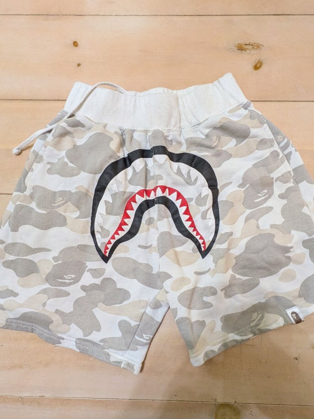 A Bathing Ape BAPE Shark Camo Sweat Shorts Gray White Size Medium